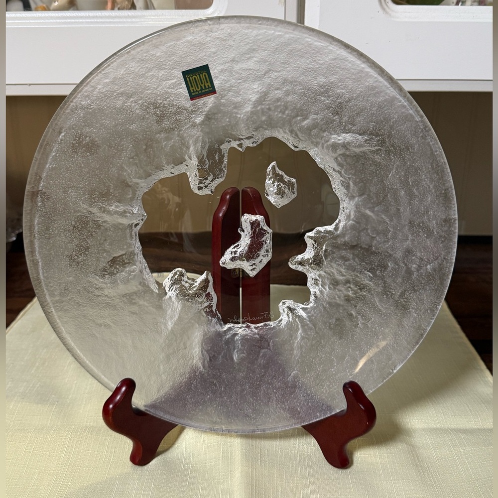 NIB Hoya Japan Frosted Crystal High Relief Ice Lake Plate Bowl 10”